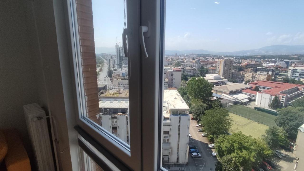 Sky View Luxury Center Skopje Apartments Экстерьер фото
